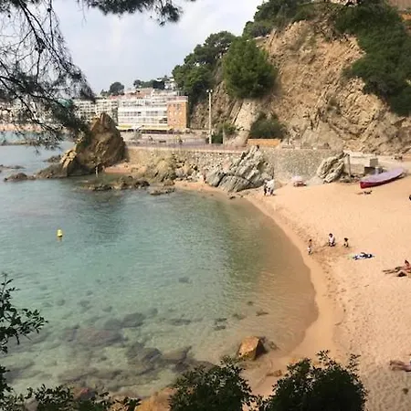 T2 Climatise + Parking 500 M Plage/centre Apartment Lloret de Mar