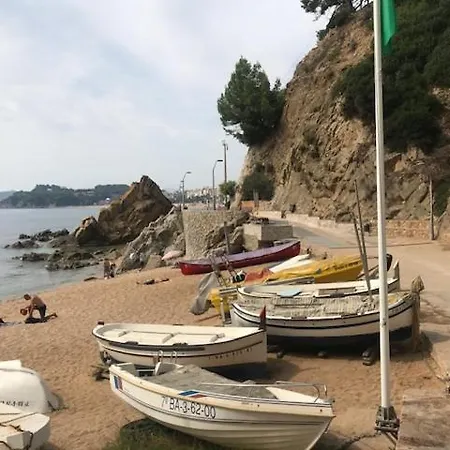 Apartamento T2 Climatise + Parking 500 M Plage/centre *